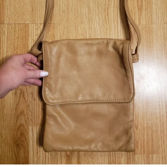 Genuine leather crossbody bag, Handcrafted by local Artisan. - Picture 1 of 7